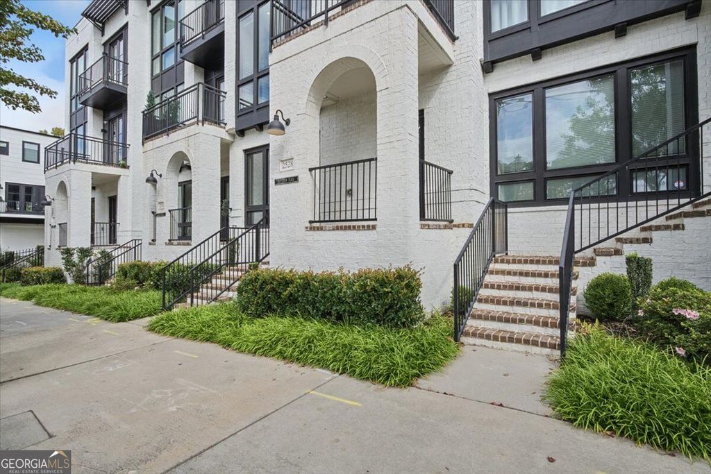 2528 Appleden Place 9, Atlanta, GA 30319 — photo 2