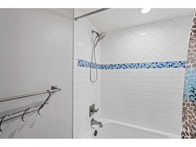 5220 S Joliet Way, Englewood, CO 80111