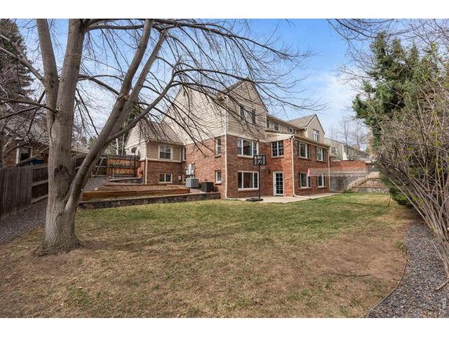 5220 S Joliet Way, Englewood, CO 80111
