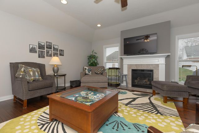 13320 Balboa Drive, Evansville, IN 47725