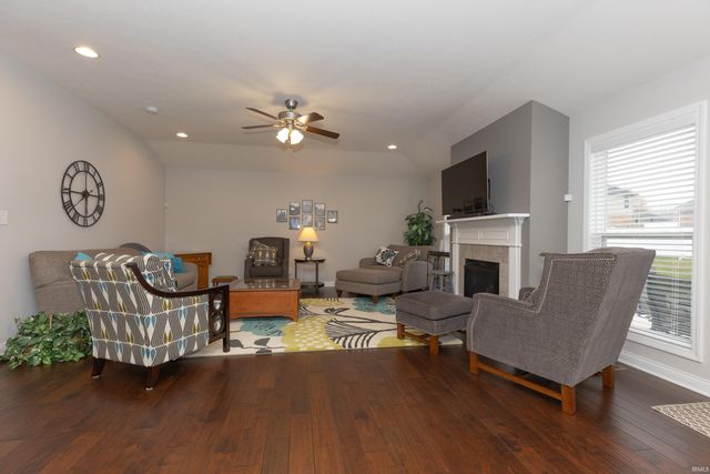 13320 Balboa Drive, Evansville, IN 47725