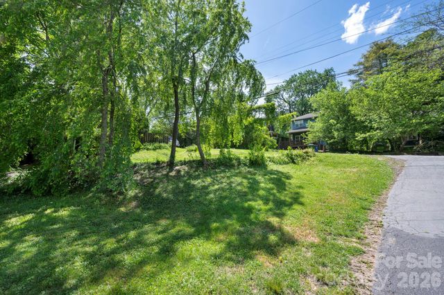 111 Dorchester Avenue, Asheville, NC 28806