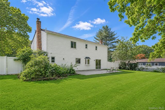 4 Summercress Lane, Coram, NY 11727