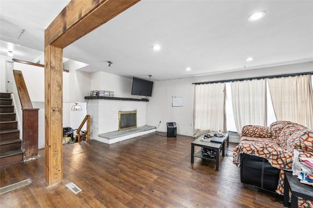 722 Connellsville Ave, Bullskin Twp, PA 15425