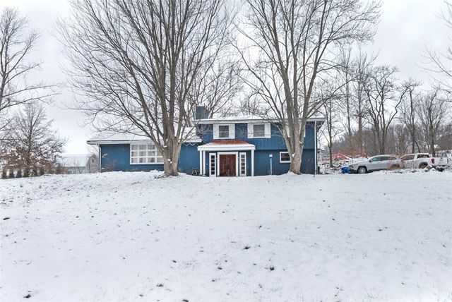 722 Connellsville Ave, Bullskin Twp, PA 15425