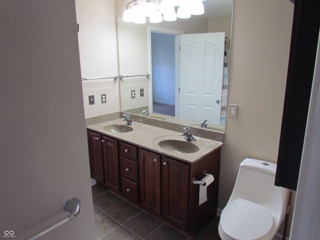 13888 Willesden Circle, Fishers, IN 46037