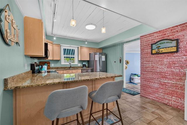 114 81ST STREET, Bradenton Beach, FL 34217