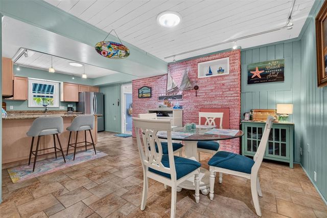114 81ST STREET, Bradenton Beach, FL 34217