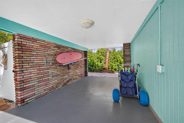 114 81ST STREET, Bradenton Beach, FL 34217