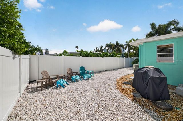 114 81ST STREET, Bradenton Beach, FL 34217