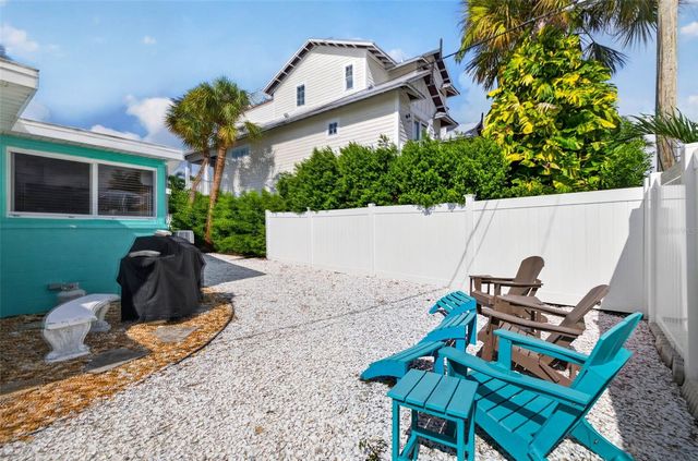114 81ST STREET, Bradenton Beach, FL 34217