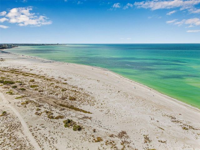 114 81ST STREET, Bradenton Beach, FL 34217