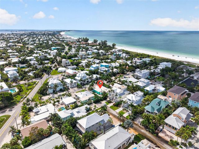 114 81ST STREET, Bradenton Beach, FL 34217