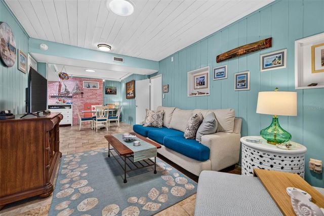 114 81ST STREET, Bradenton Beach, FL 34217