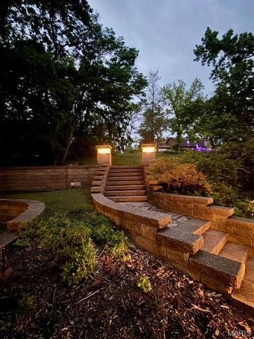 1685 Ansonborough Drive, Chesterfield, MO 63017