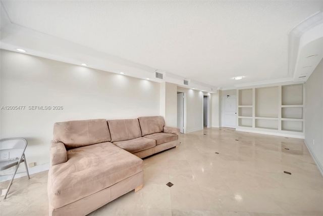 1985 S Ocean Dr 20A, Hallandale Beach, FL 33009