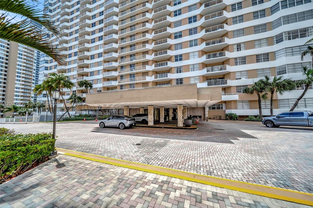 1985 S Ocean Dr 20A, Hallandale Beach, FL 33009