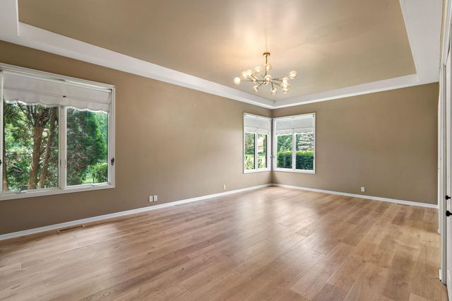 246 White Thorne Lane, Valparaiso, IN 46383