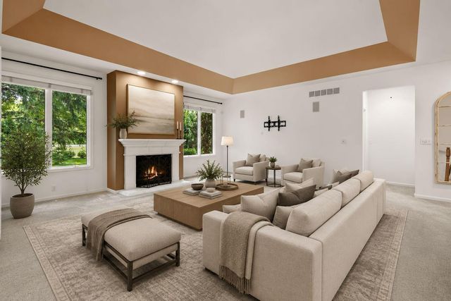 246 White Thorne Lane, Valparaiso, IN 46383