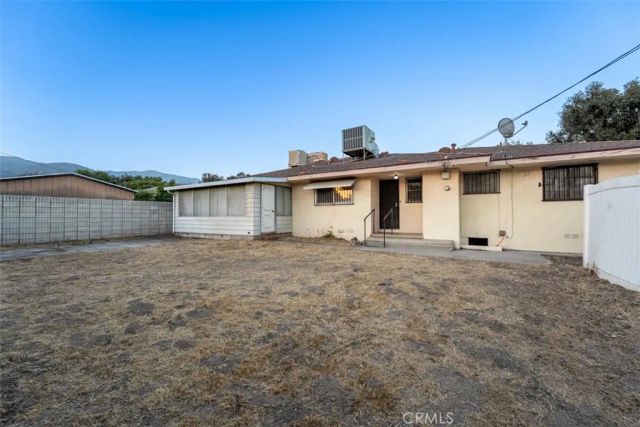3484 Broadmoor, San Bernardino, CA 92404