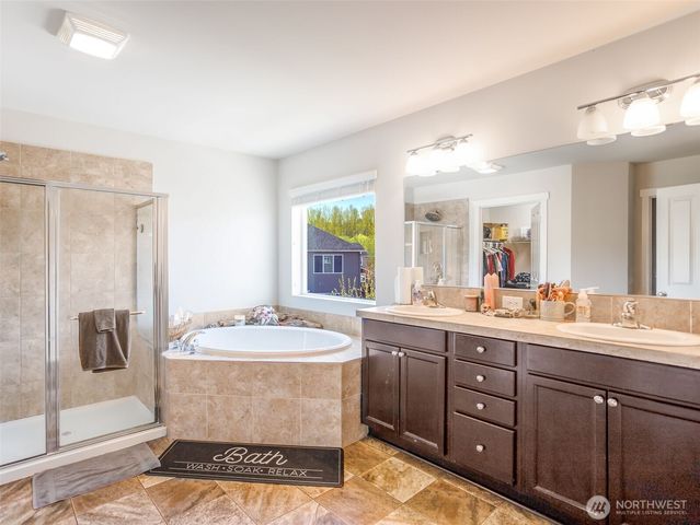 1005 Van Ogle Lane NW, Orting, WA 98360