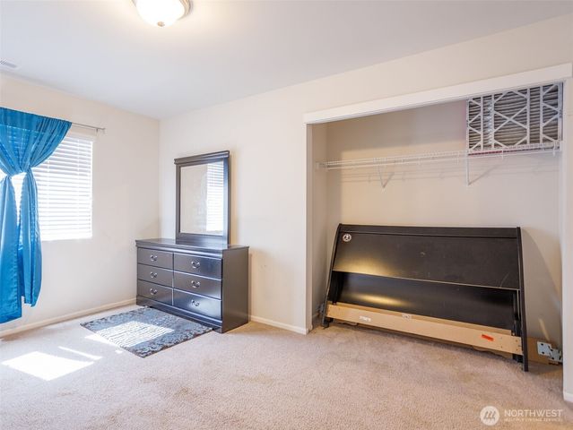 1005 Van Ogle Lane NW, Orting, WA 98360
