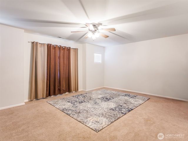 1005 Van Ogle Lane NW, Orting, WA 98360
