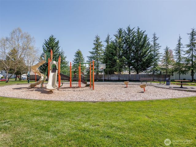 1005 Van Ogle Lane NW, Orting, WA 98360