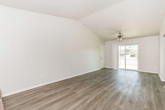 250 Prairie Grove Drive, Dallas, TX 75217