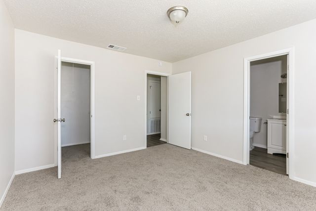 250 Prairie Grove Drive, Dallas, TX 75217