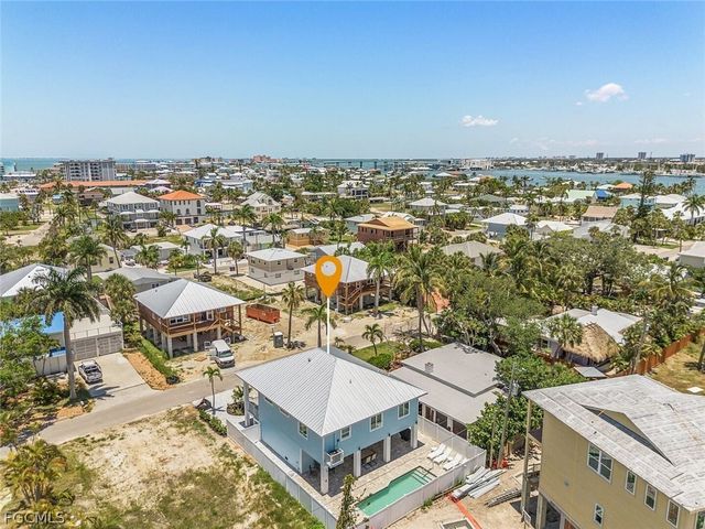146 Delmar AVE, Fort Myers Beach, FL 33931