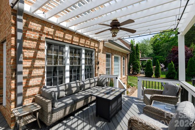 886 Hickory Stick Drive, Fort Mill, SC 29715
