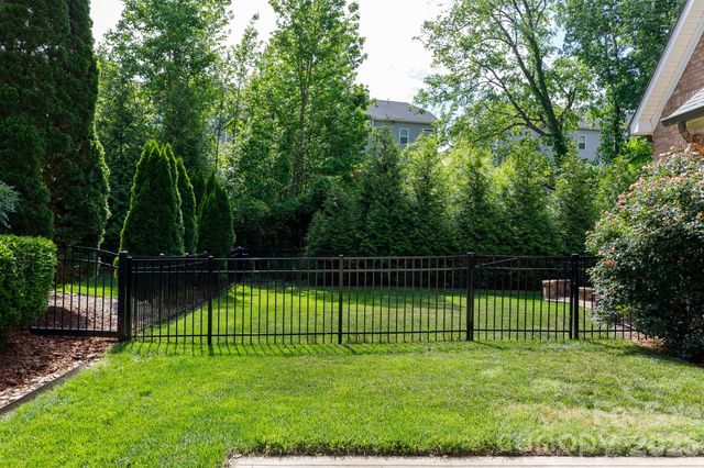 886 Hickory Stick Drive, Fort Mill, SC 29715