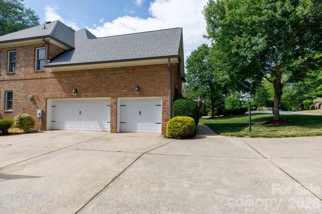886 Hickory Stick Drive, Fort Mill, SC 29715