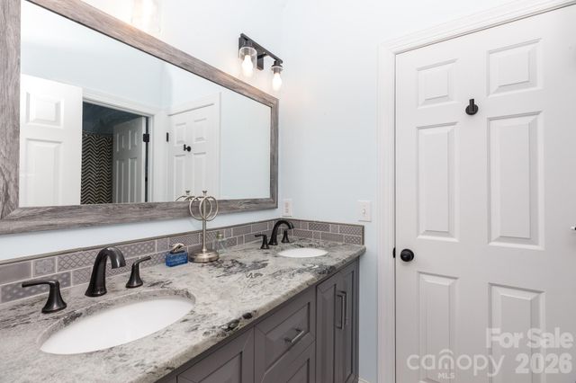 886 Hickory Stick Drive, Fort Mill, SC 29715
