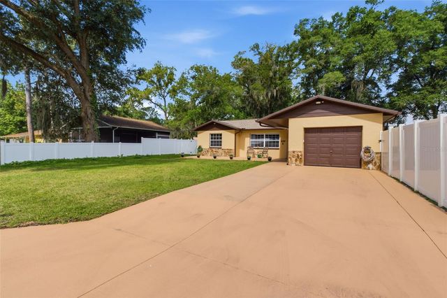 6302 NW 67TH TERRACE, Ocala, FL 34482