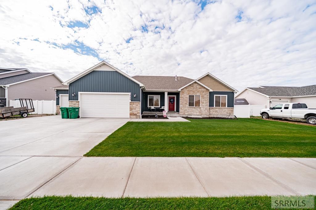 2848 E Larson Drive, Idaho Falls, ID 83401