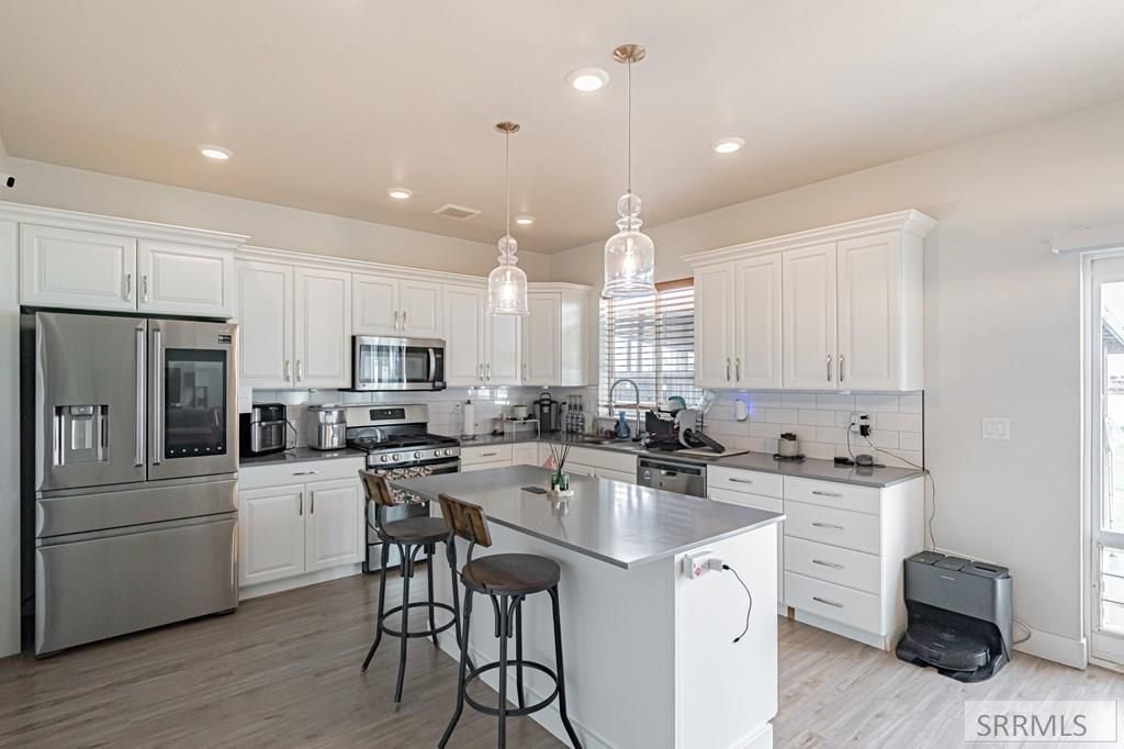 Image 14 of property listing at 2848 E Larson Drive, Idaho Falls, ID 83401