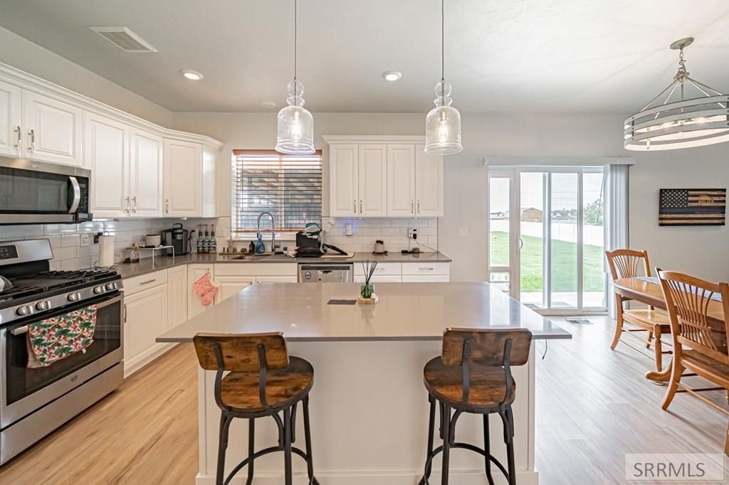 Image 17 of property listing at 2848 E Larson Drive, Idaho Falls, ID 83401