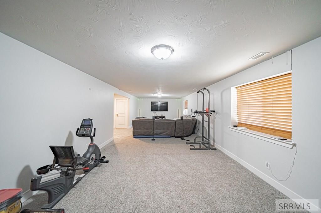 Image 37 of property listing at 2848 E Larson Drive, Idaho Falls, ID 83401