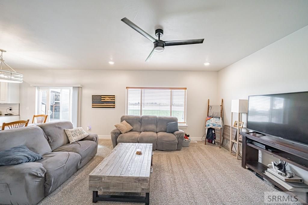 Image 8 of property listing at 2848 E Larson Drive, Idaho Falls, ID 83401