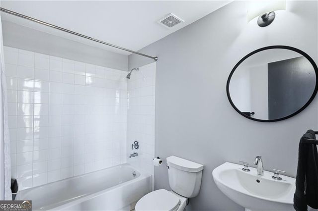 3235 Roswell Road NE 705, Atlanta, GA 30305