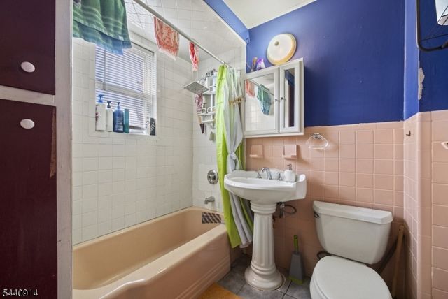205 E 24Th St, Paterson City, NJ 07514