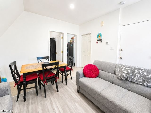 205 E 24Th St, Paterson City, NJ 07514