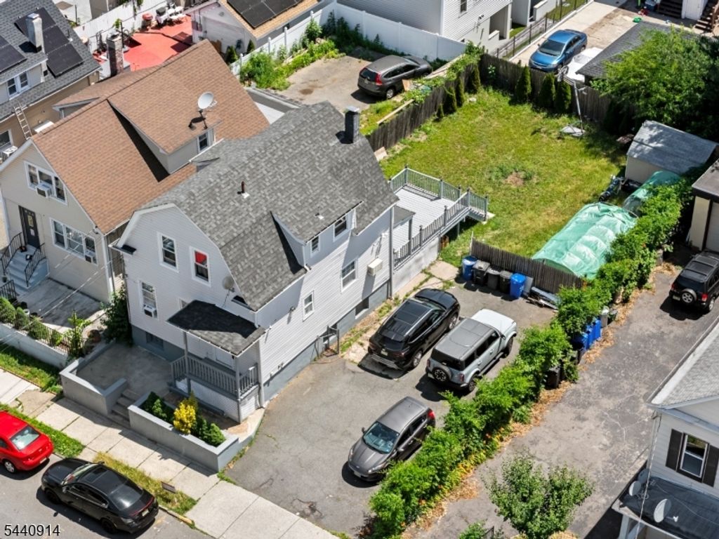 205 E 24Th St, Paterson City, NJ 07514