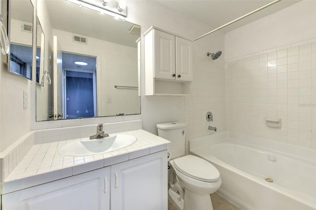 10028 STRAFFORD OAK COURT 716, Tampa, FL 33624