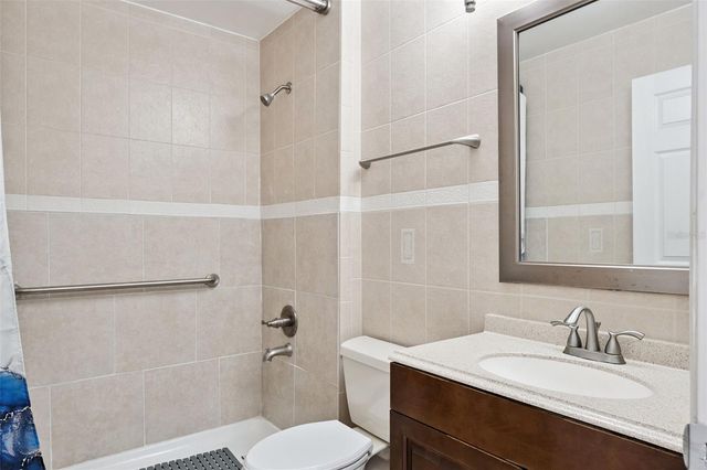 1008 OLD BARN ROAD, Orlando, FL 32825