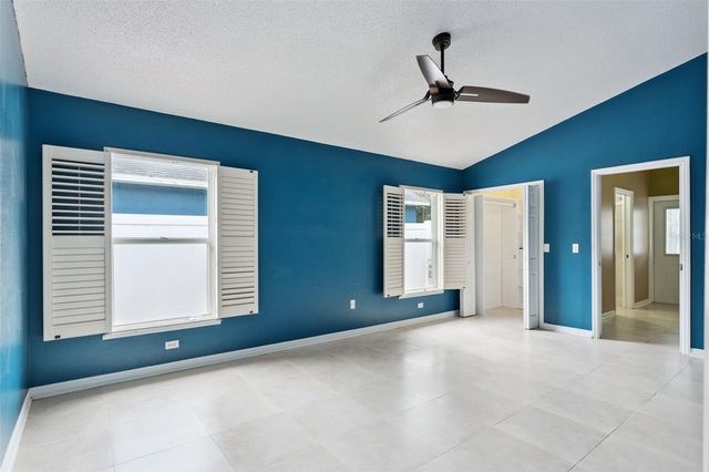 1008 OLD BARN ROAD, Orlando, FL 32825