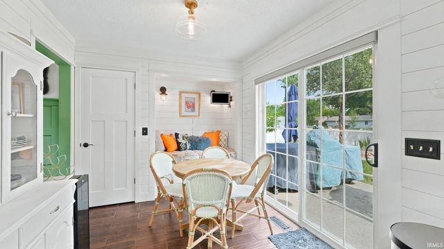 9910 Sawtooth Court, Fort Wayne, IN 46804