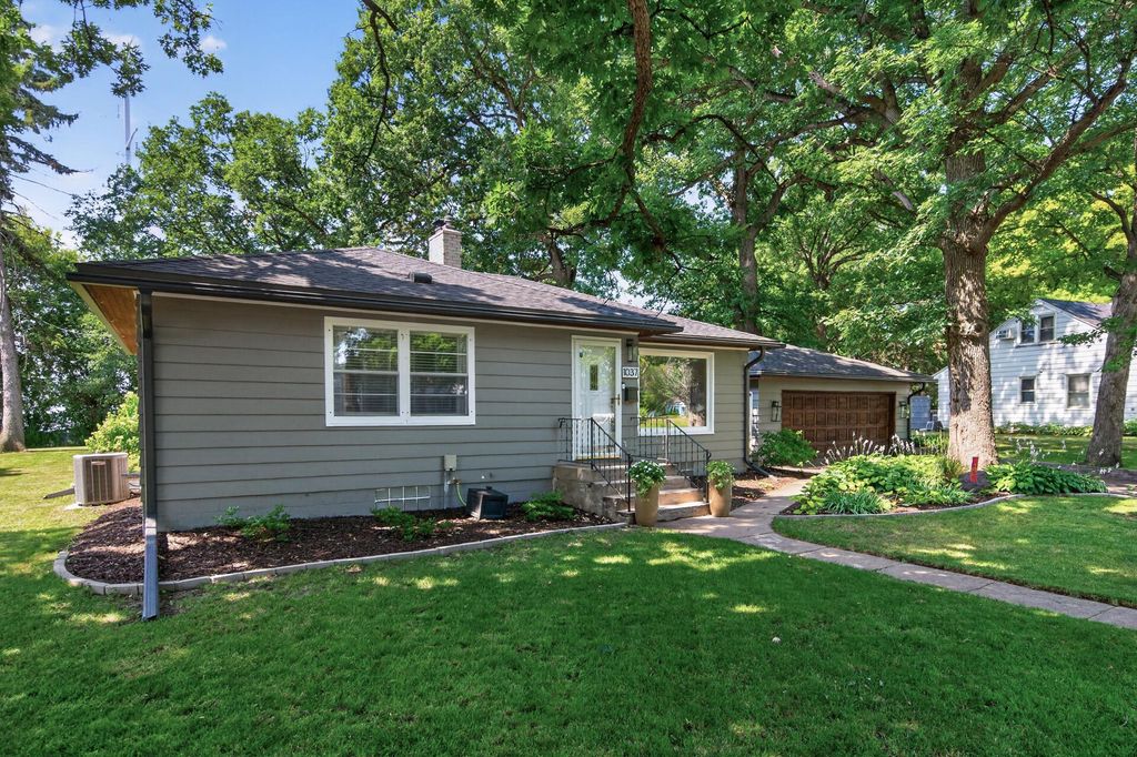 1037 Orkla Drive, Golden Valley, MN 55427 — photo 3